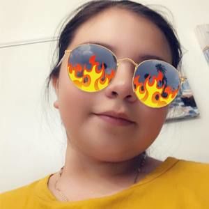 Meet your Posher, Kenia